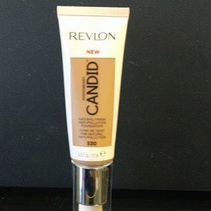 Revlon Candid Foundation